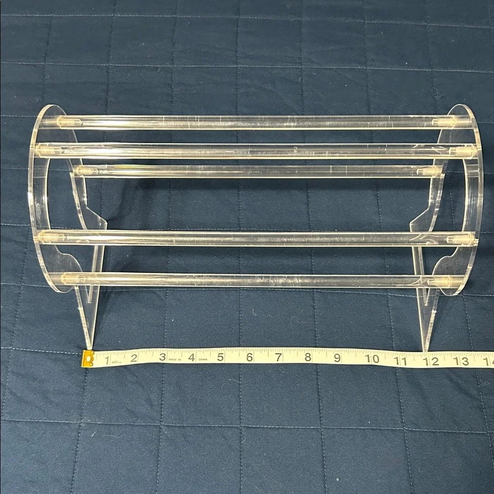 Clear Acrylic Headband Holder - Picture 2 of 4